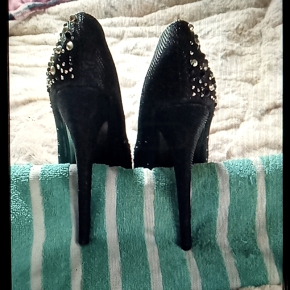 high heels - Picture 4 of 5